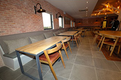 UMA RESTAURANT 